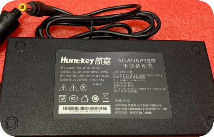 *Brand NEW*Huntkey 19V 7.1A 135W power adapter HDZ1351-3B projector / notebook display power supply