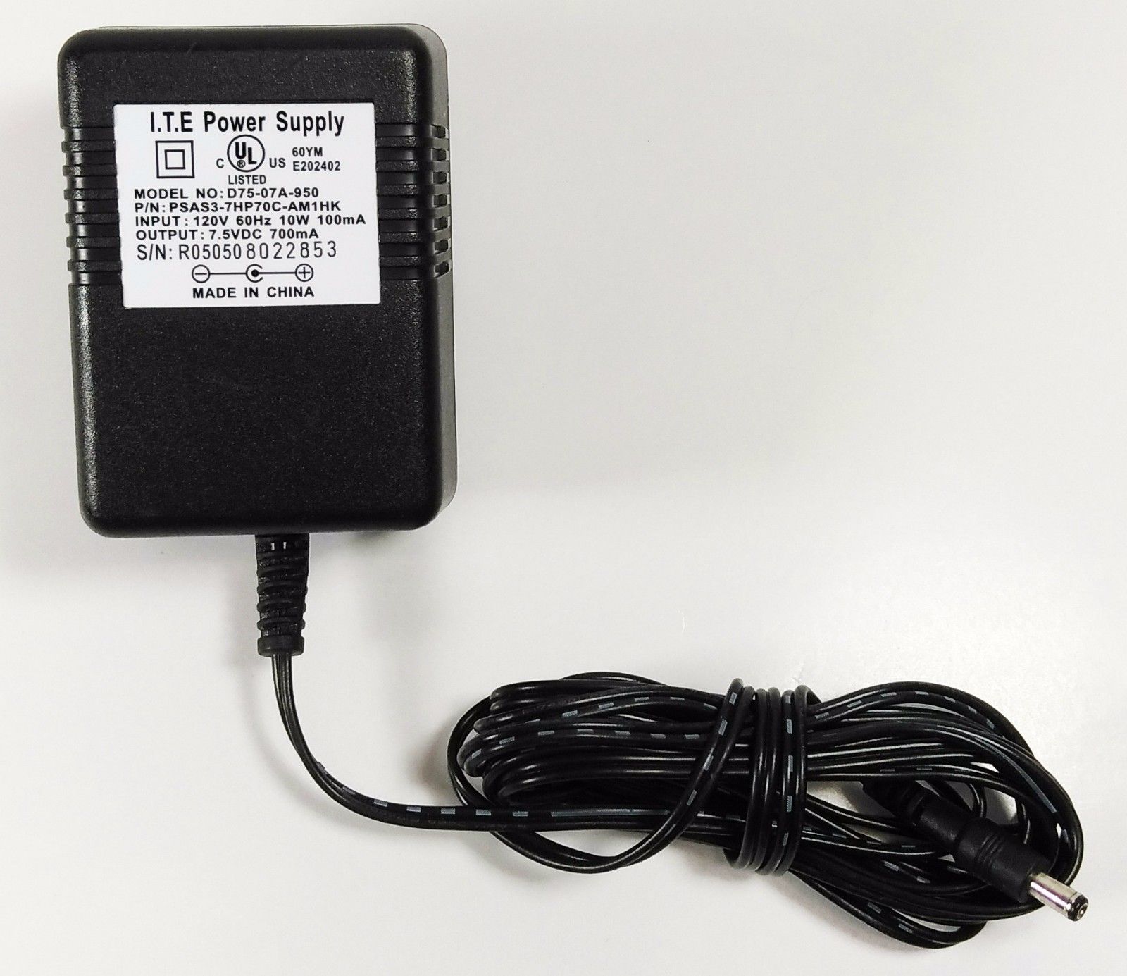 NEW 7.5V 700mA ITE D75-07A-950 PSAS3-7HP701-AM1HK AC DC Adapter