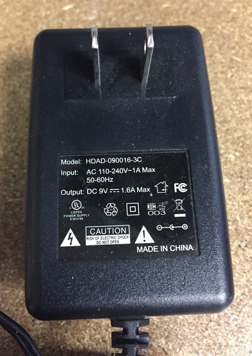 NEW 9V 1.6A HDAD-090016-3C AC Adapter For DAEWOO Portable DVD Player Dpc-8400n