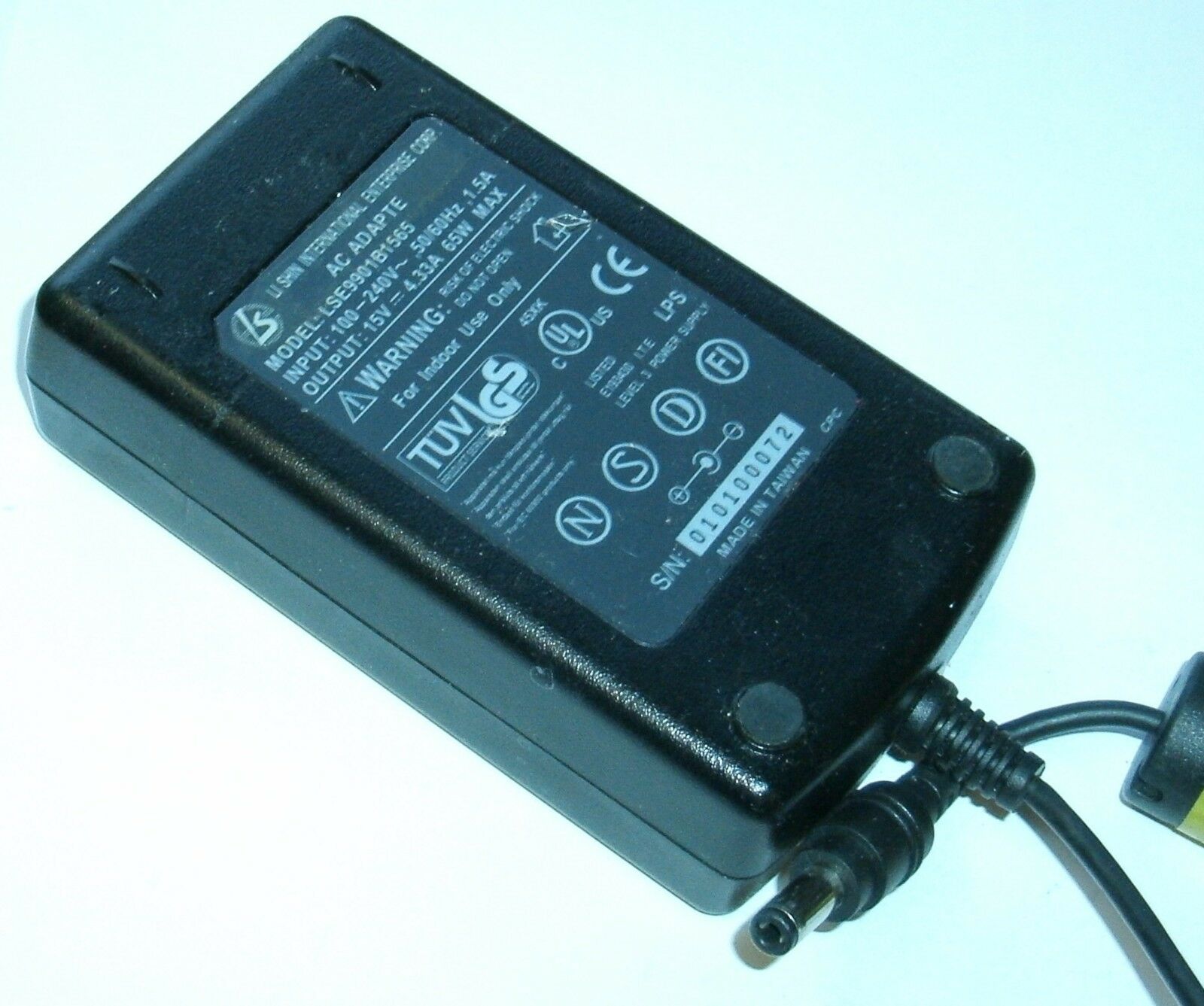 NEW 15V 4.33A LI SHIN LSE9901B1565 AC ADAPTER