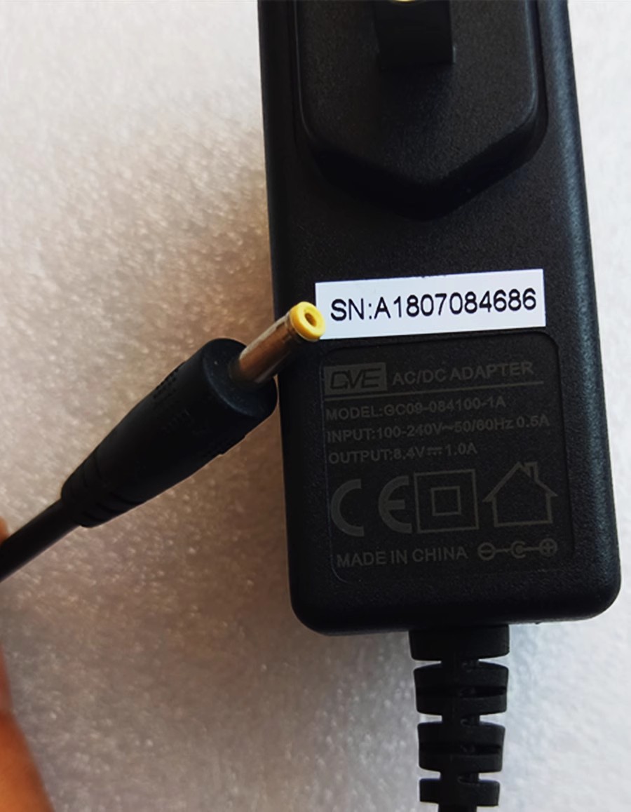 *Brand NEW*GVE GC09-084100-1A 8.4V 1A AC ADAPTER Power Supply